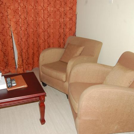 Al Amwaj Hotel Sharjah Exteriör bild