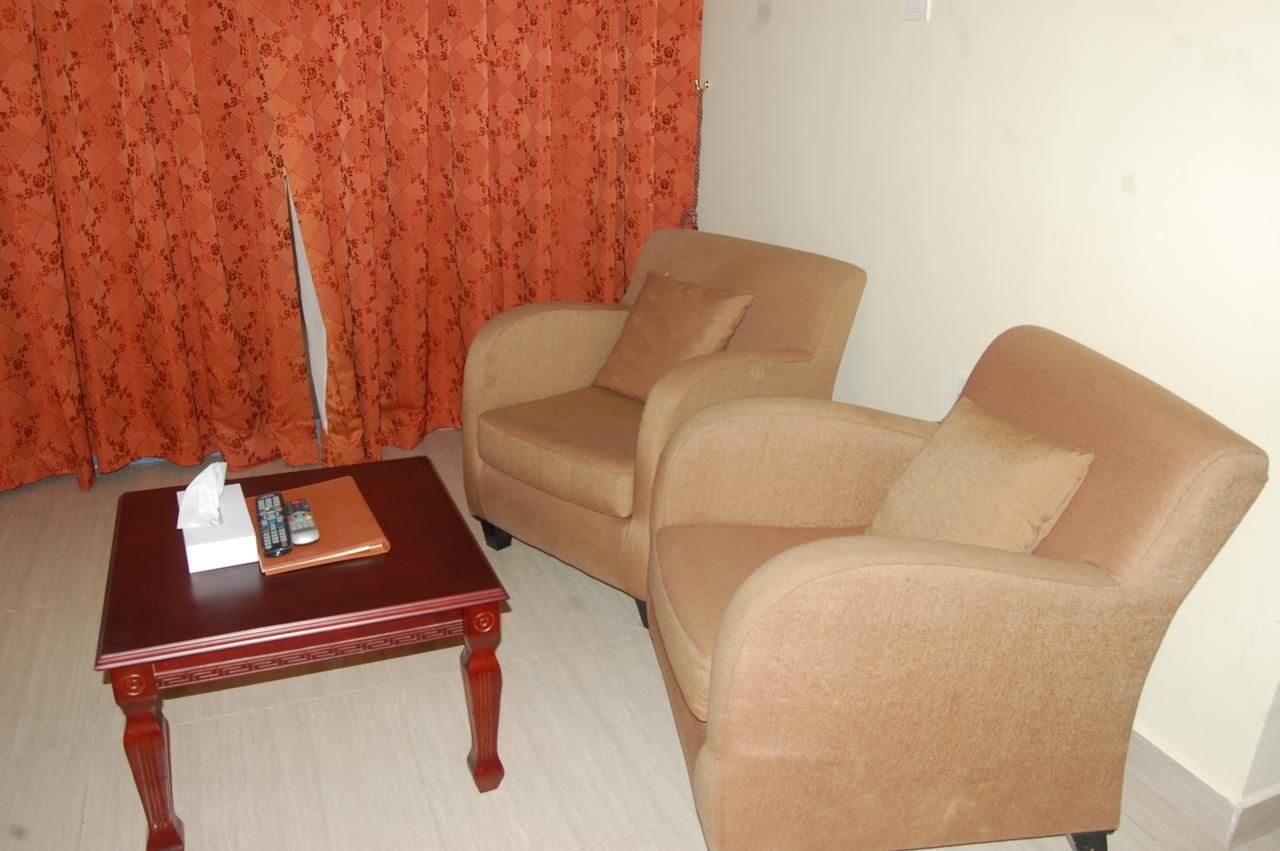 Al Amwaj Hotel Sharjah Exteriör bild