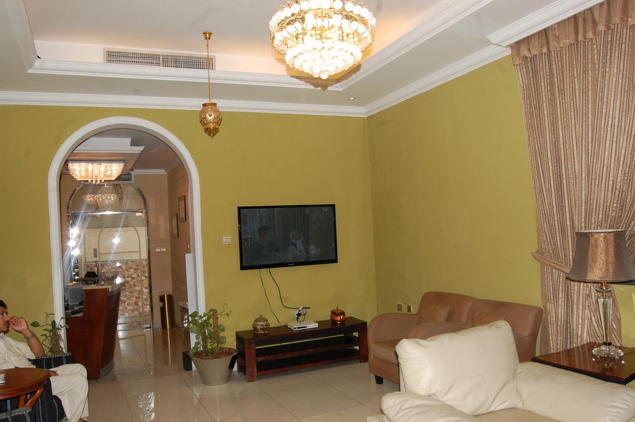 Al Amwaj Hotel Sharjah Exteriör bild